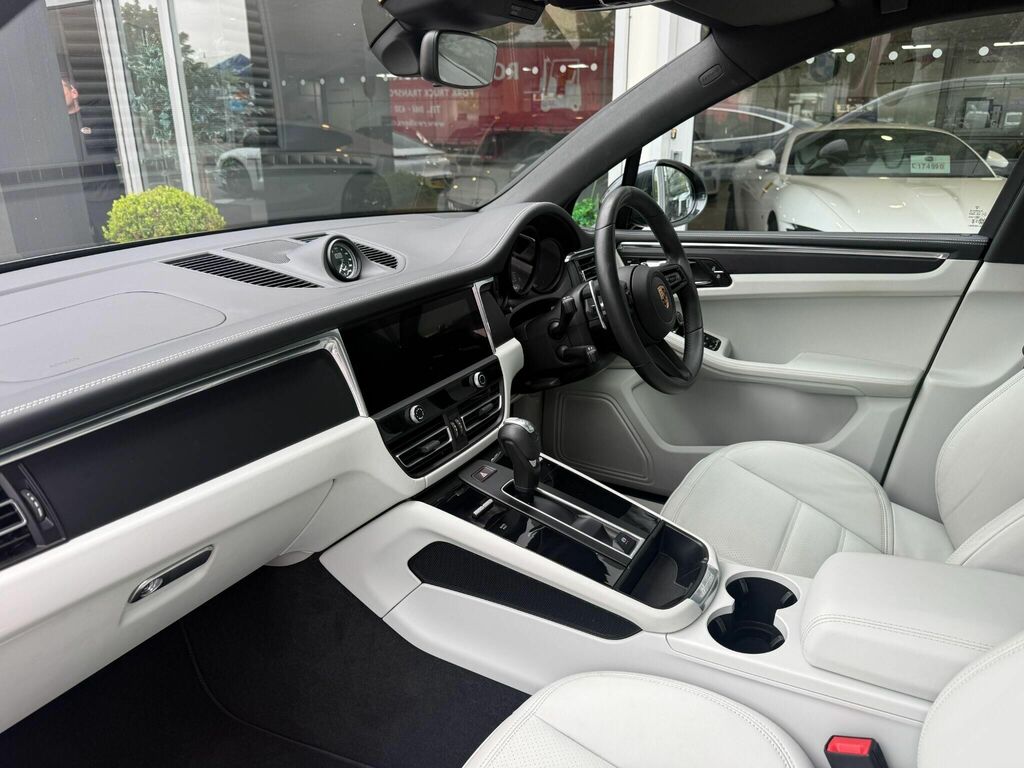Porsche Macan 4S 2025 Grey #11
