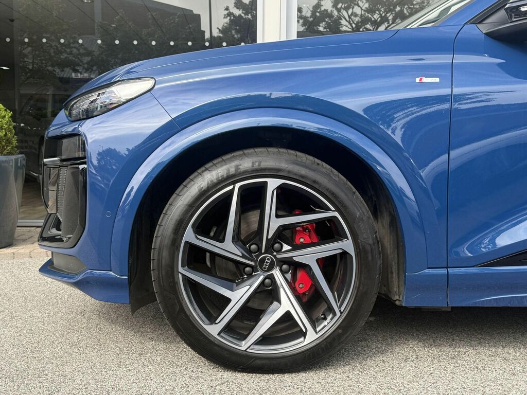 Audi Q6 E-Tron 100Kwh Performance Edition 1 Suv Blue #3