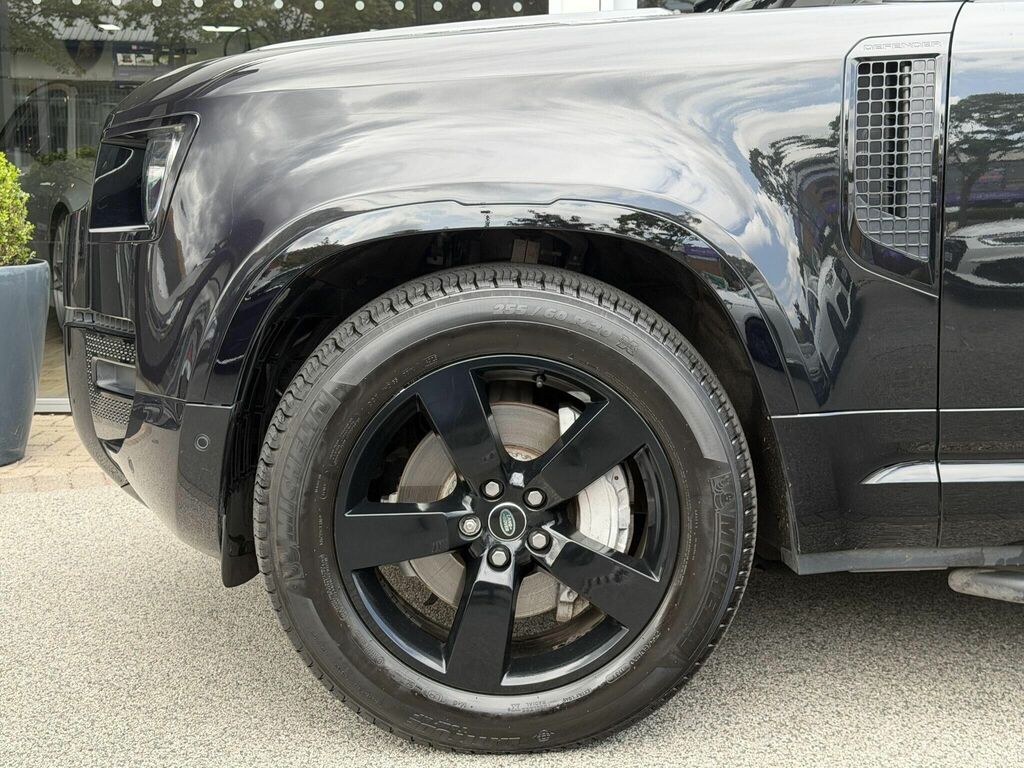 Land Rover Defender 110 2.0 P400e 15.4Kwh X-dynamic Se Suv Plug Black #4