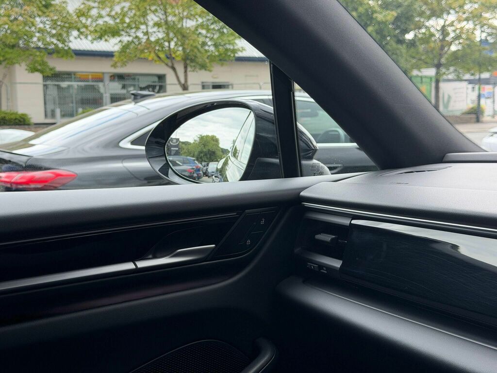 Porsche Macan 470Kw Turbo 100Kwh Grey #44