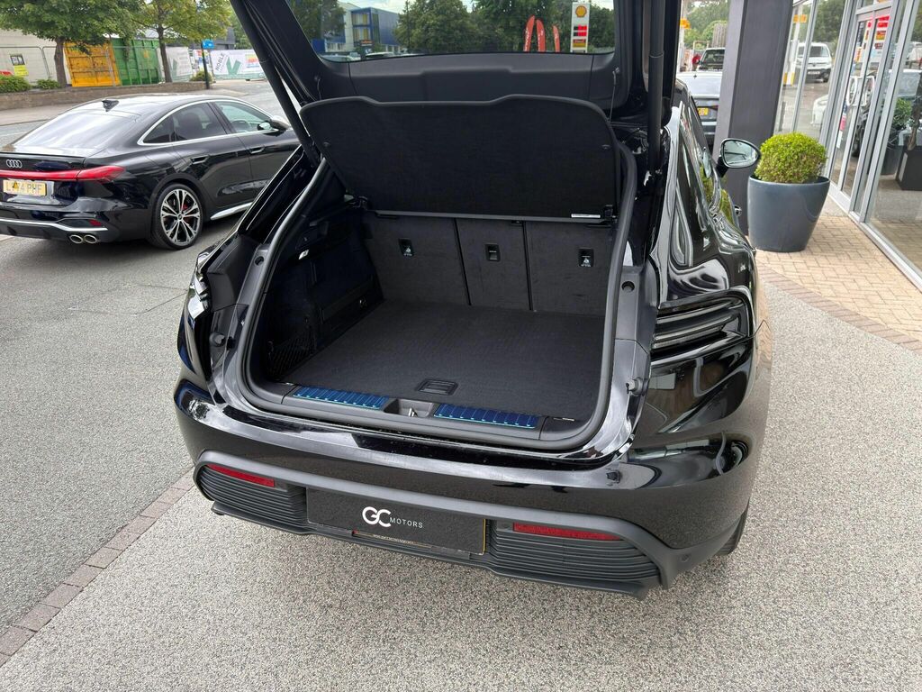 Porsche Macan 470Kw Turbo 100Kwh Grey #49