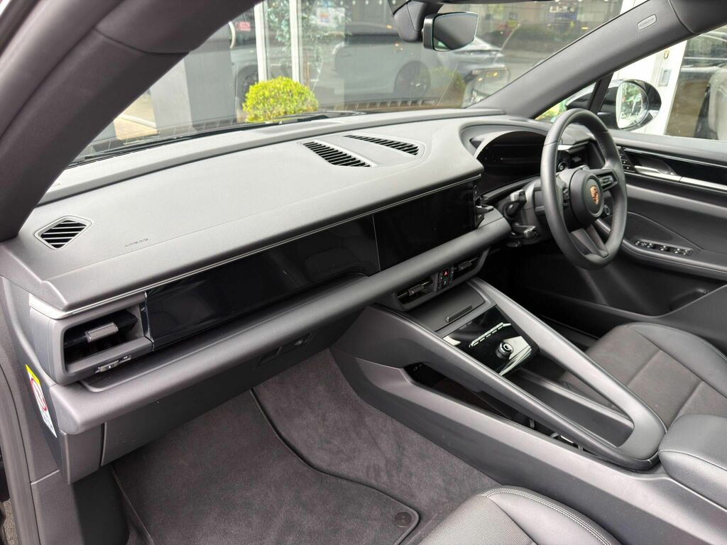 Porsche Macan 470Kw Turbo 100Kwh Grey #10