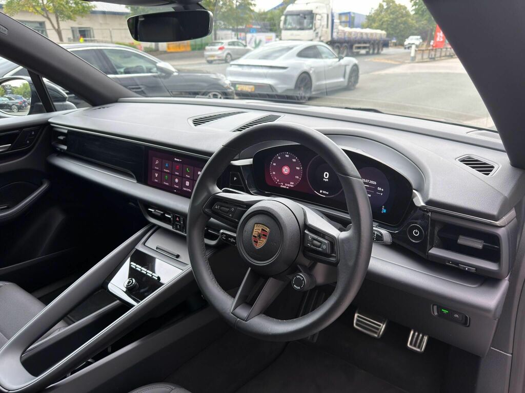 Porsche Macan 470Kw Turbo 100Kwh Grey #9
