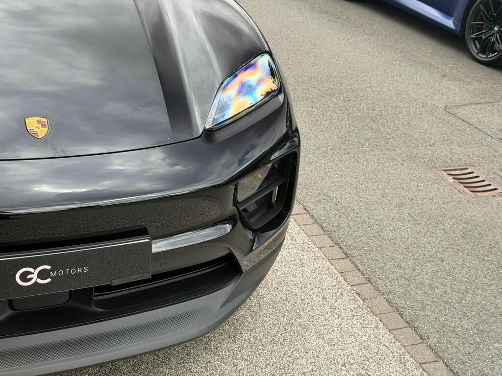 Porsche Macan 470Kw Turbo 100Kwh Grey #62