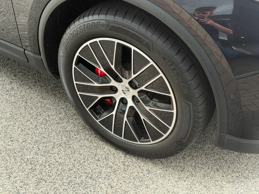 Porsche Macan 470Kw Turbo 100Kwh Grey #65