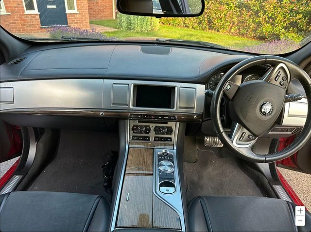 Jaguar XF 2.2D R-sport Euro 5 S S Red #5