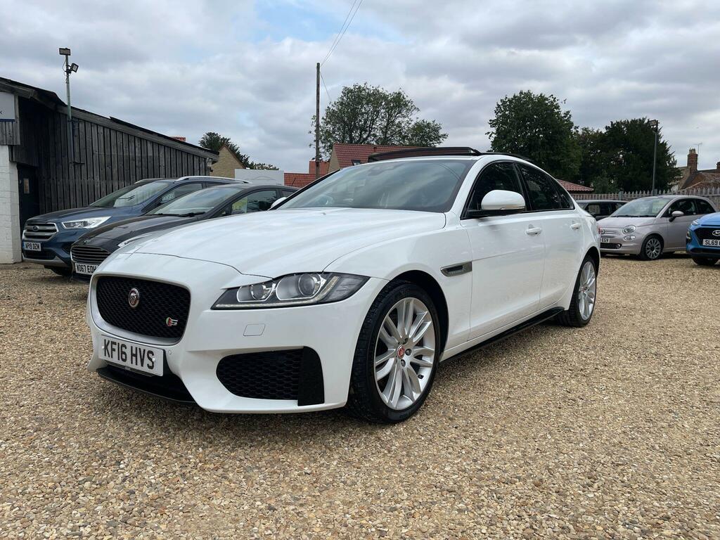 Jaguar XF 3.0D V6 S Euro 6 Ss White #3