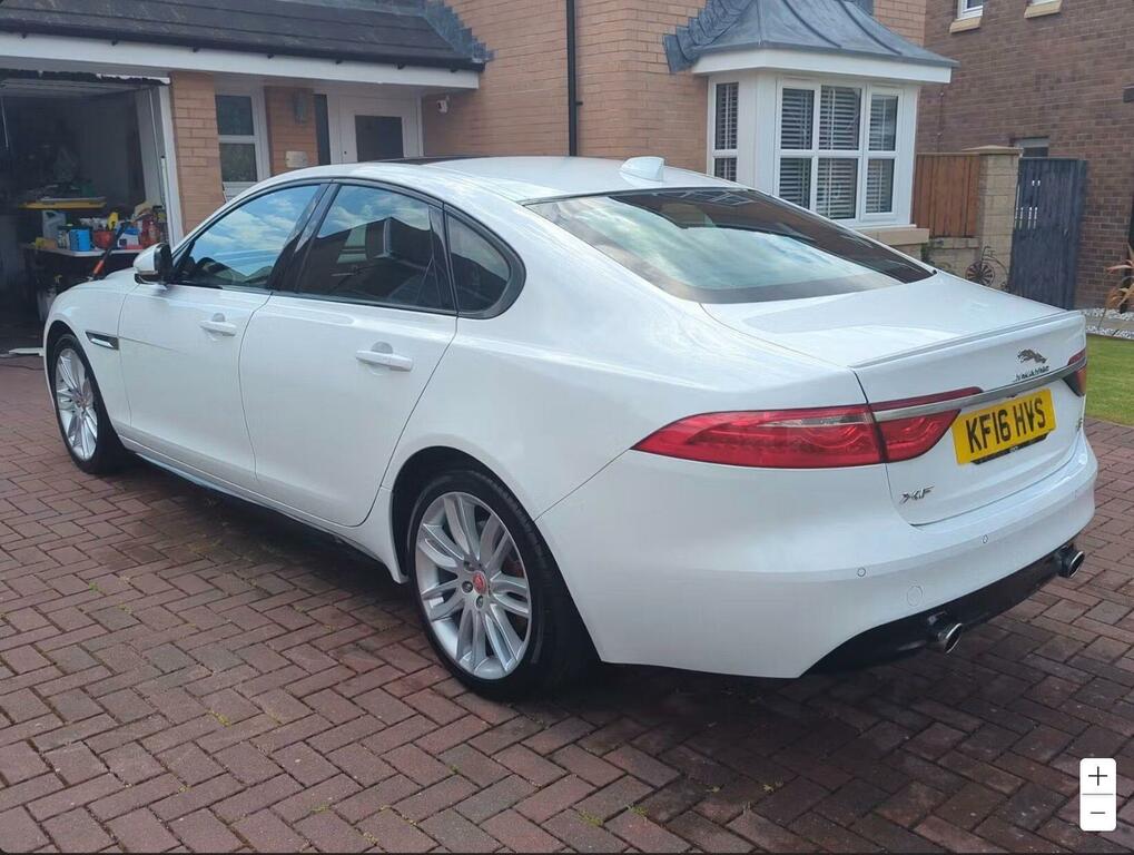 Jaguar XF 3.0D V6 S Euro 6 Ss White #4