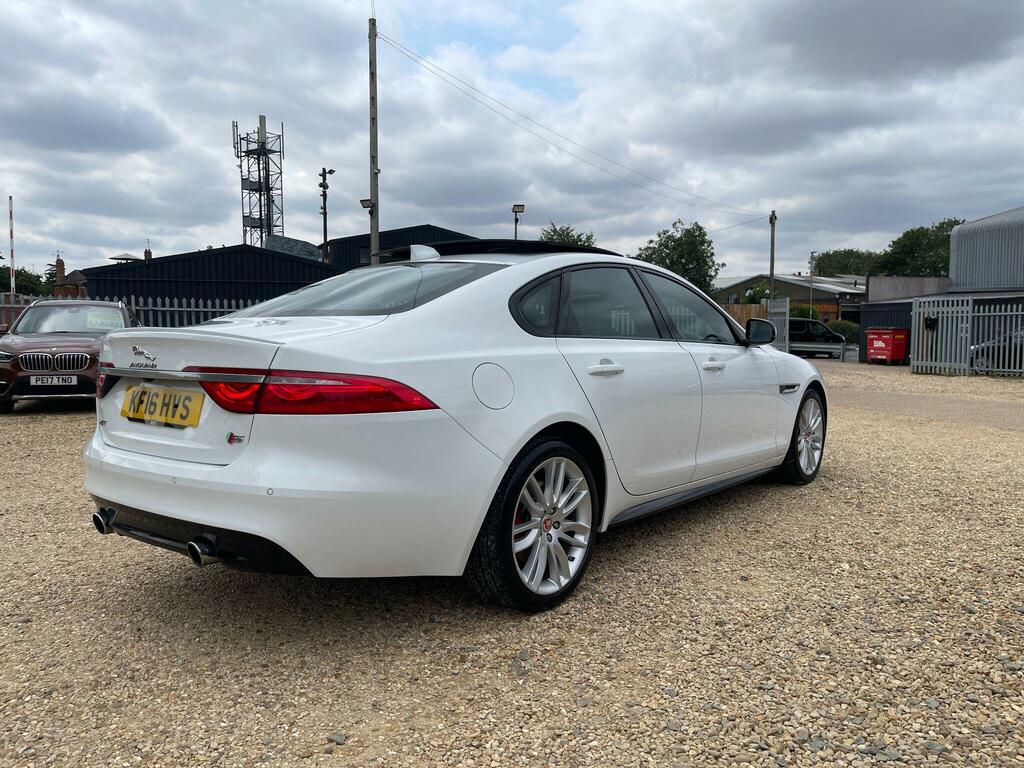 Jaguar XF 3.0D V6 S Euro 6 Ss White #6