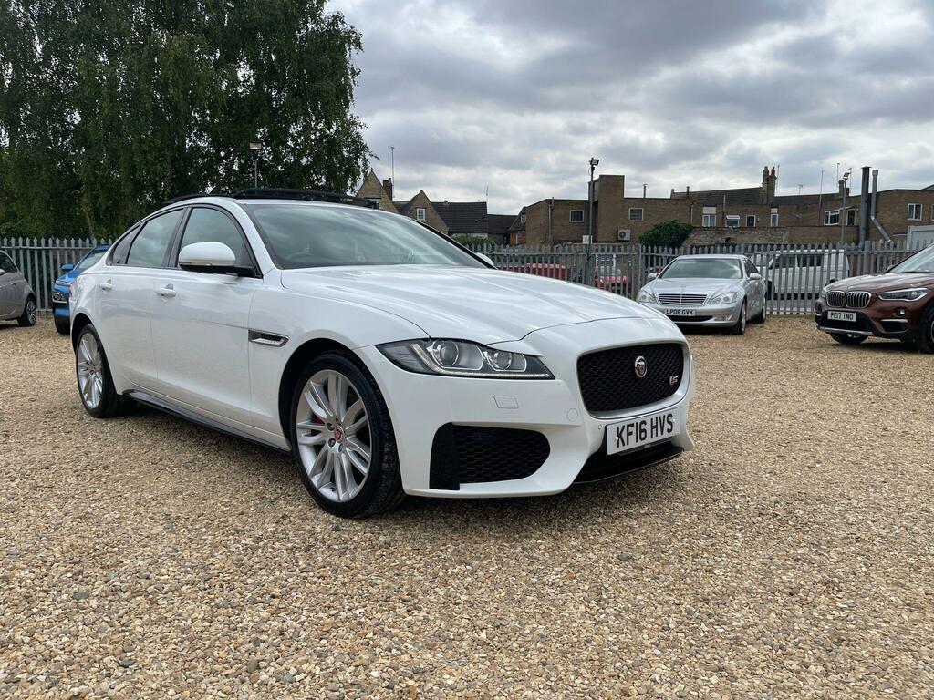 Jaguar XF 3.0D V6 S Euro 6 Ss White