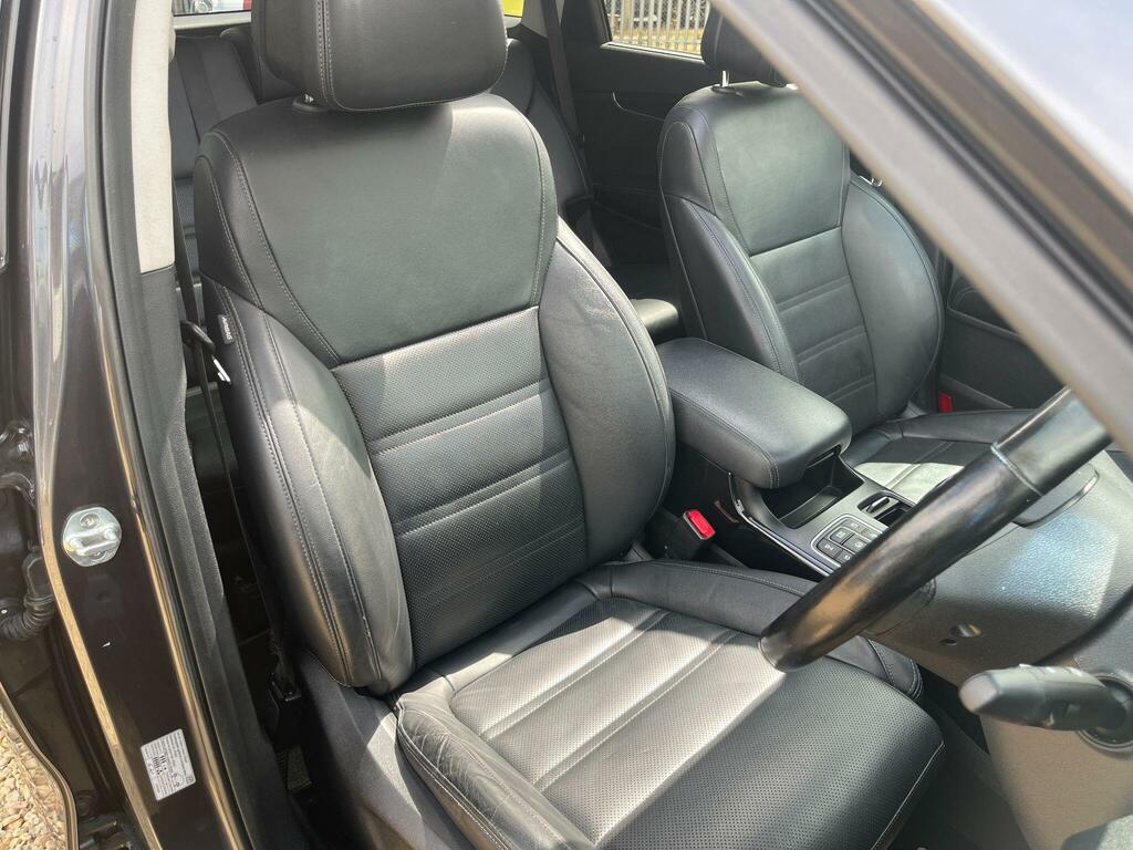 Kia Sorento 2.2L Kx-3 Black #18