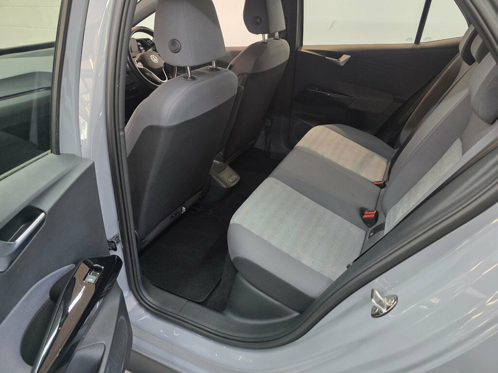 Volkswagen ID.3 Pro Performance 58Kwh Life Hatchback Grey #4