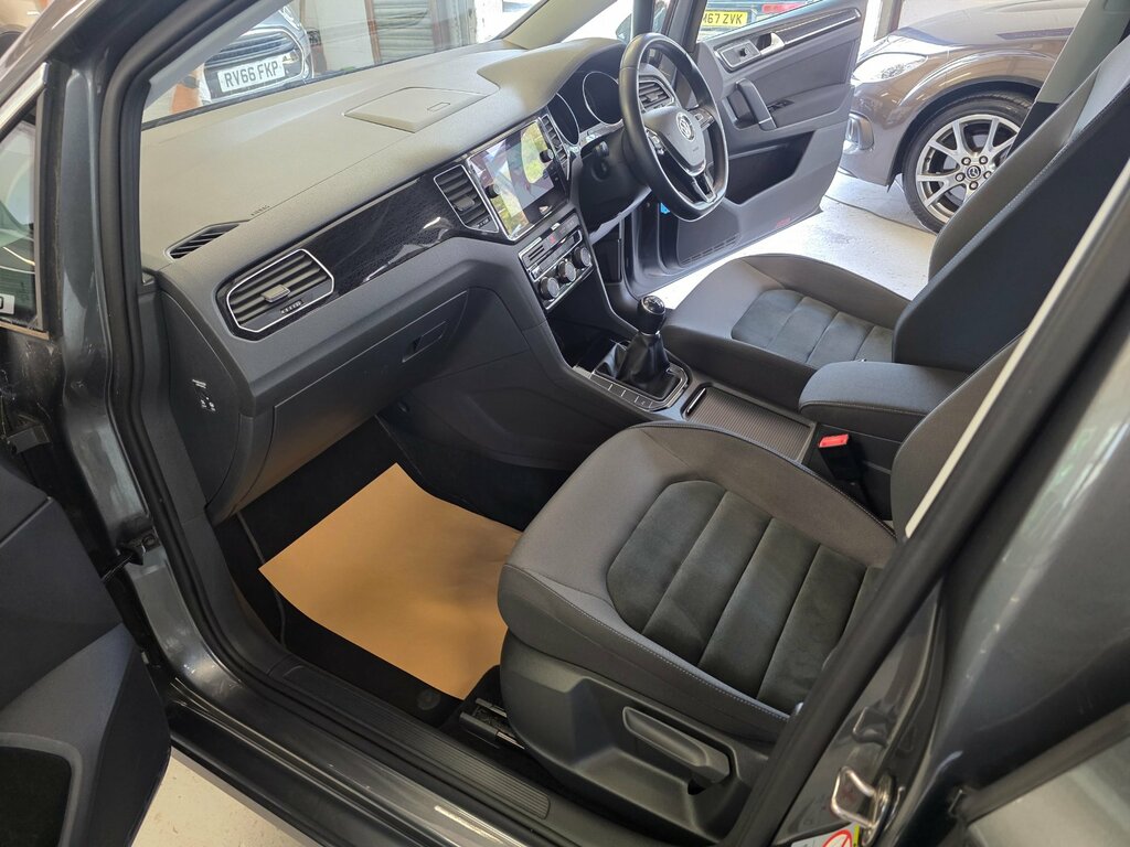 Volkswagen Golf SV 1.5 Tsi Evo Se Nav BJ19EDF Silver #31