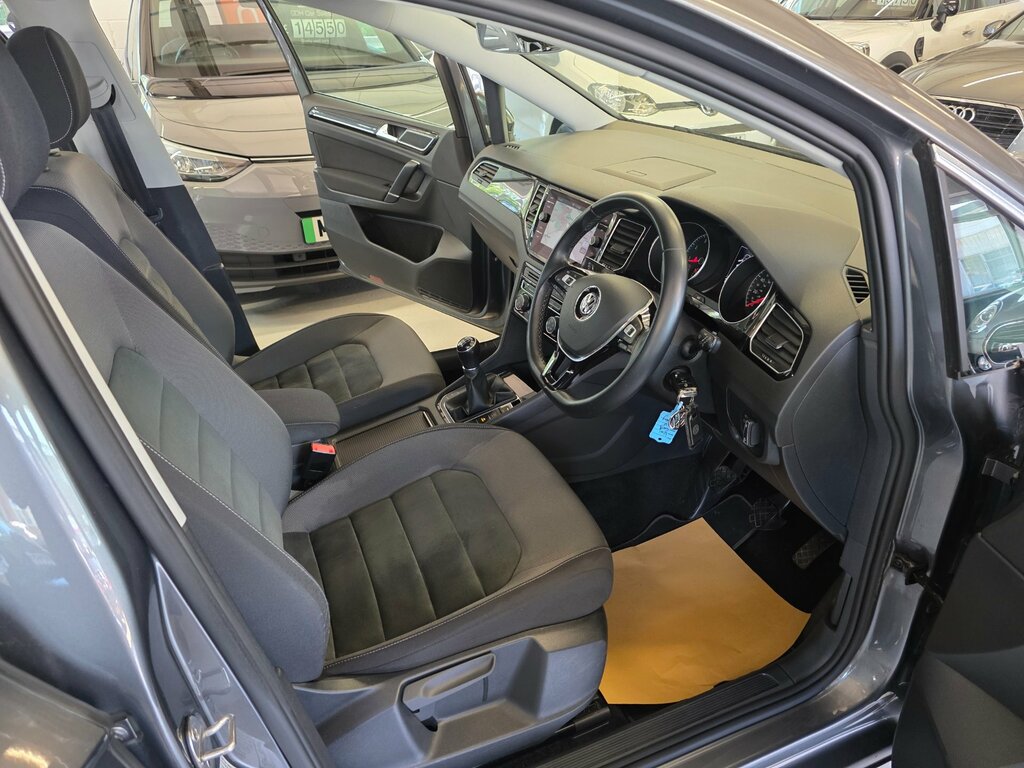 Volkswagen Golf SV 1.5 Tsi Evo Se Nav BJ19EDF Silver #18