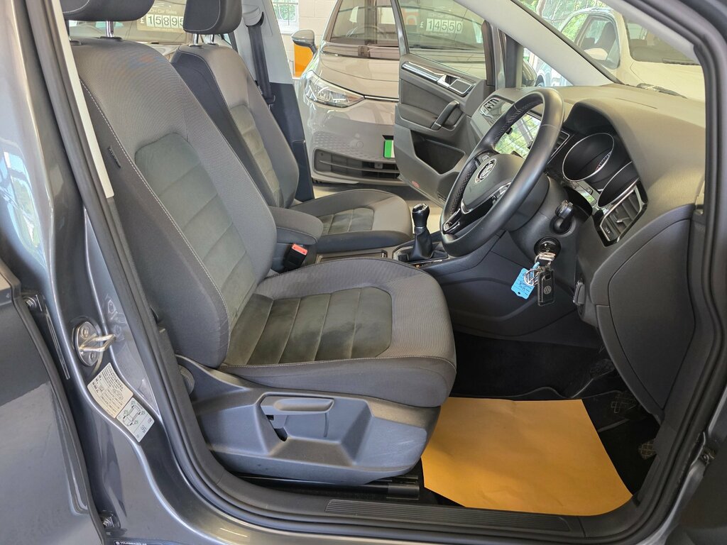 Volkswagen Golf SV 1.5 Tsi Evo Se Nav BJ19EDF Silver #21