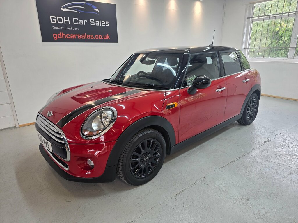 Mini Hatch 1.5 Cooper Hatchback Euro 6 Ss Red #2
