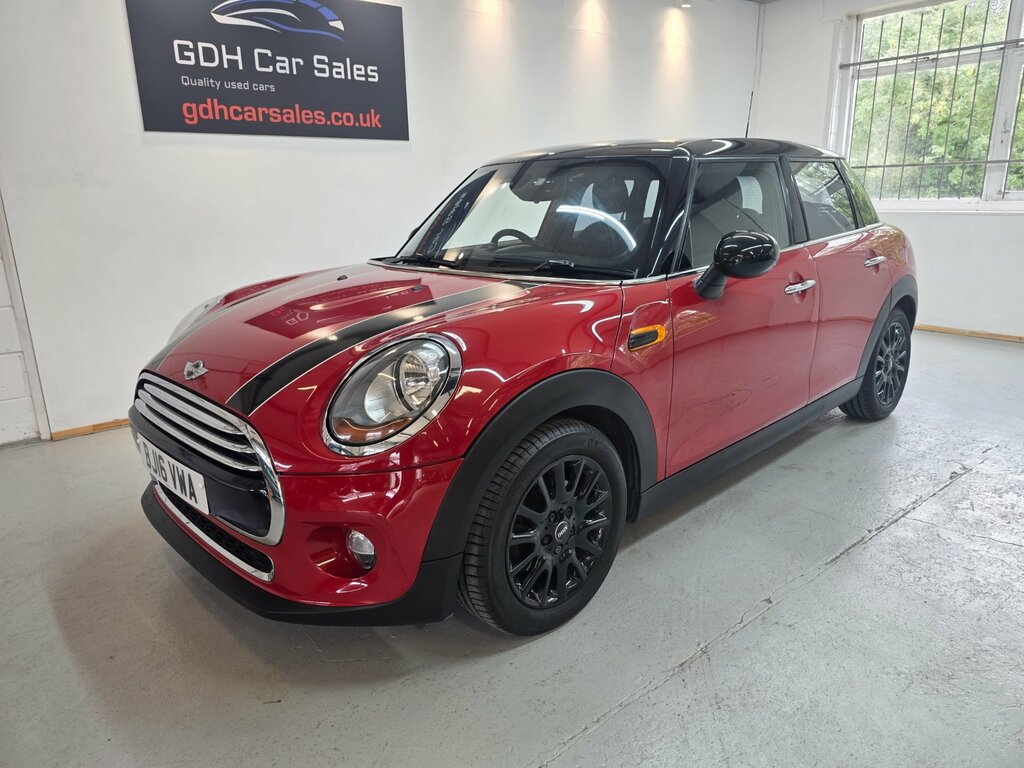 Mini Hatch 1.5 Cooper Hatchback Euro 6 Ss Red