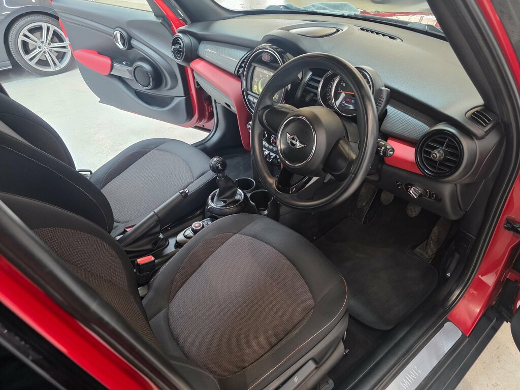 Mini Hatch 1.5 Cooper Hatchback Euro 6 Ss Red #2
