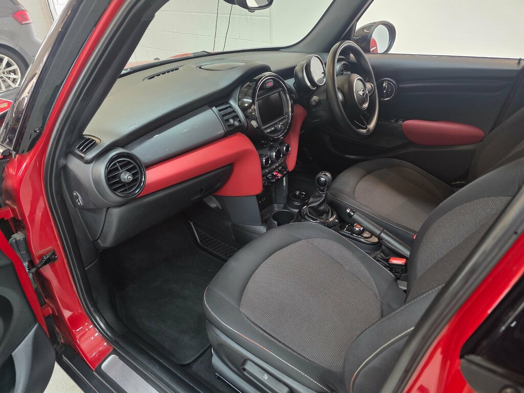Mini Hatch 1.5 Cooper Hatchback Euro 6 Ss Red #4