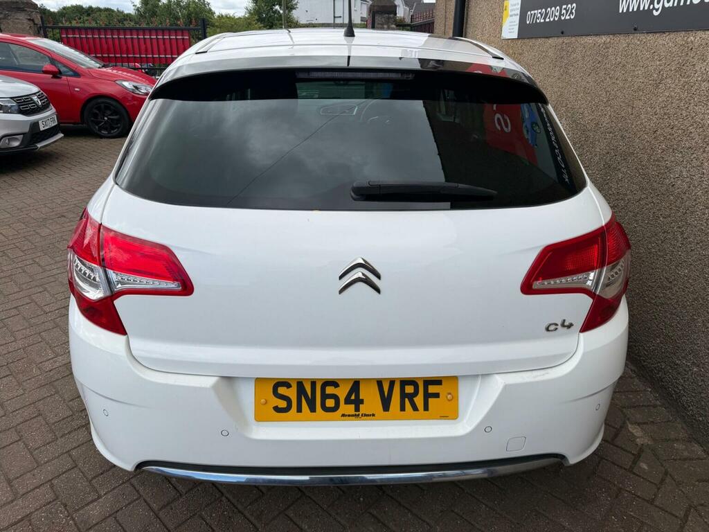 Citroen C4 Hatchback 1.6 Hdi 16V Selection Euro 5 20146 White #3