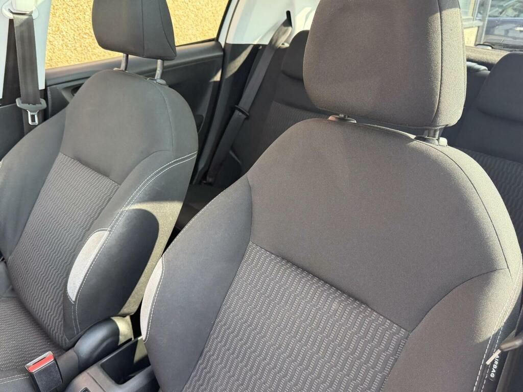Peugeot 208 Active Grey #16