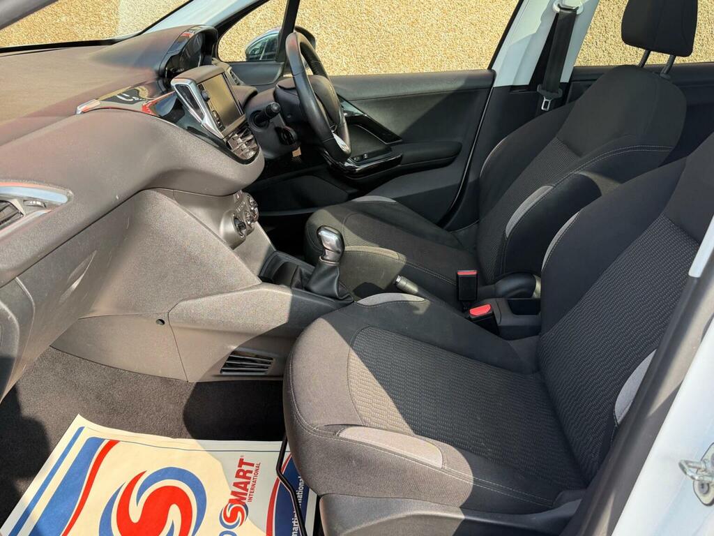 Peugeot 208 Active Grey #15