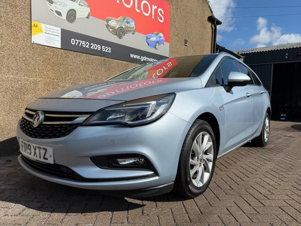 Vauxhall Astra 1.6 Cdti Ecotec Blueinjection Tech Line Nav Sports Silver #2