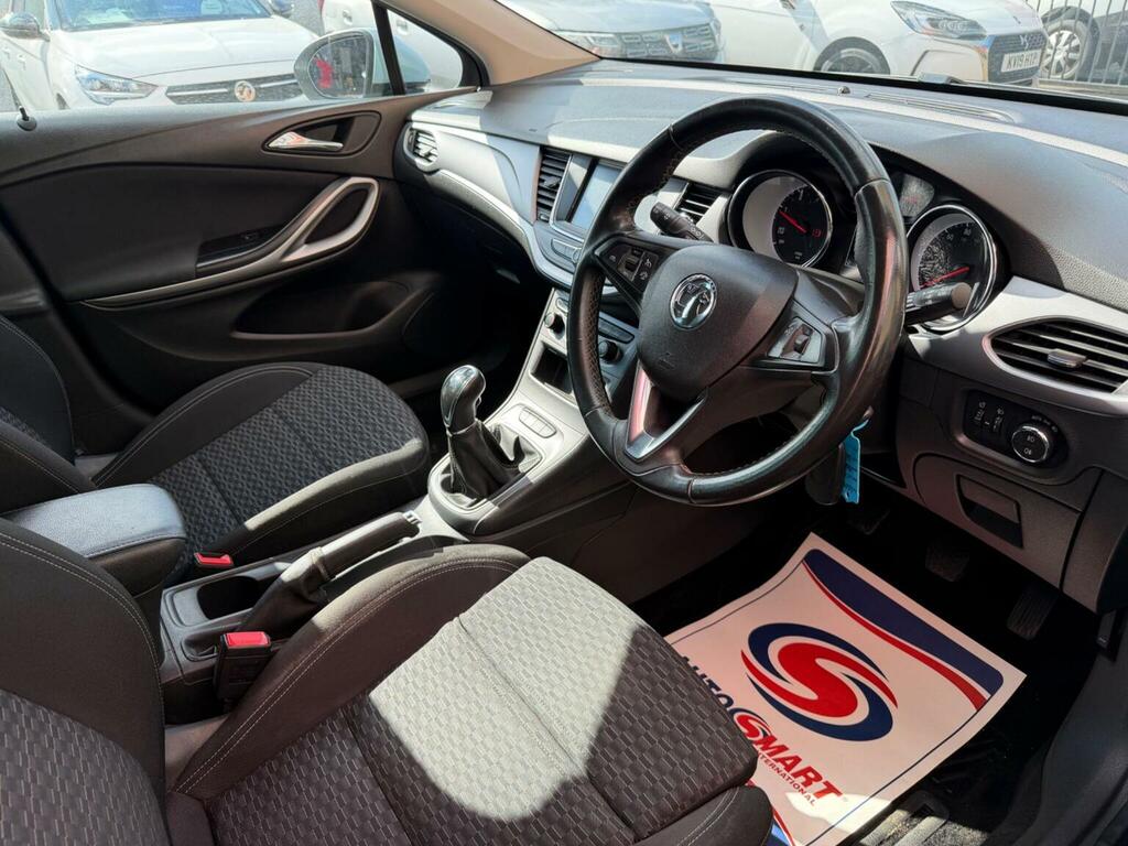 Vauxhall Astra 1.6T 16V 200 Elite Nav Silver #21