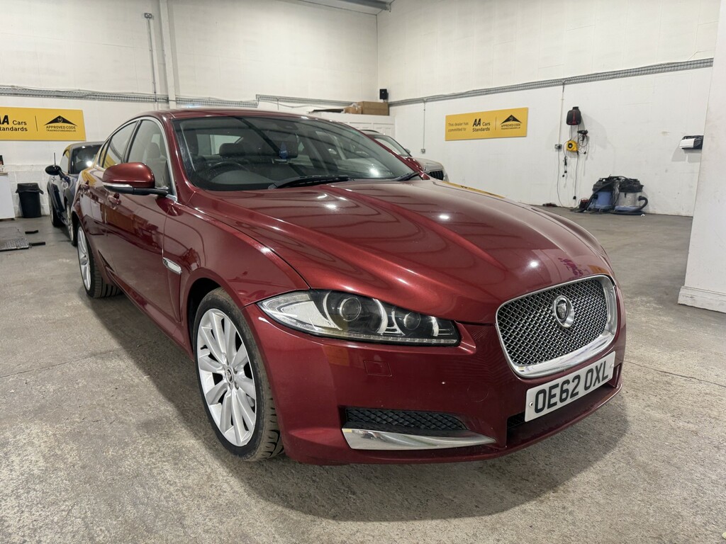 Jaguar XF Saloon 2.2 D Premium Luxury 201362 Red #5
