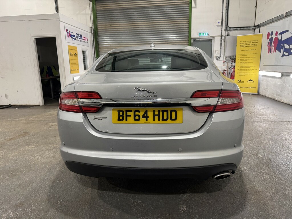 Jaguar XF Saloon 2.2 D Premium Luxury 201464 Silver #6