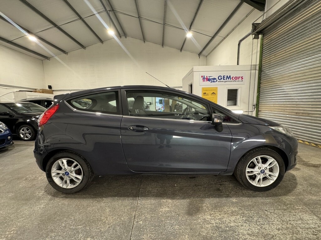 Ford Fiesta Hatchback 1.3 Zetec 201464 Grey #6