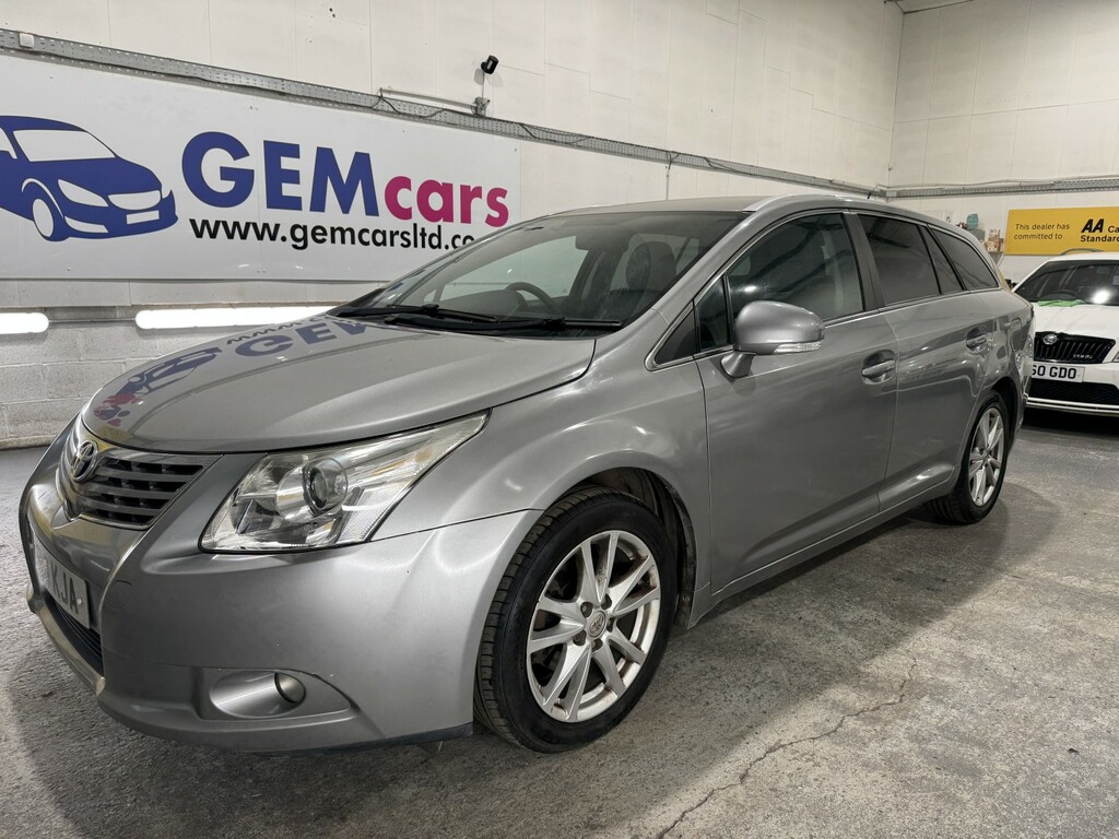 Toyota Avensis 1.8 V-matic Tr Tourer White #9