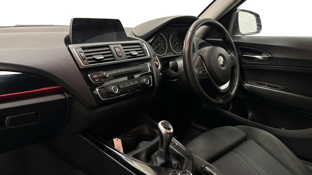 BMW 1 Series Hatchback 2.0 118D Sport 3-Door 201717 Grey #2