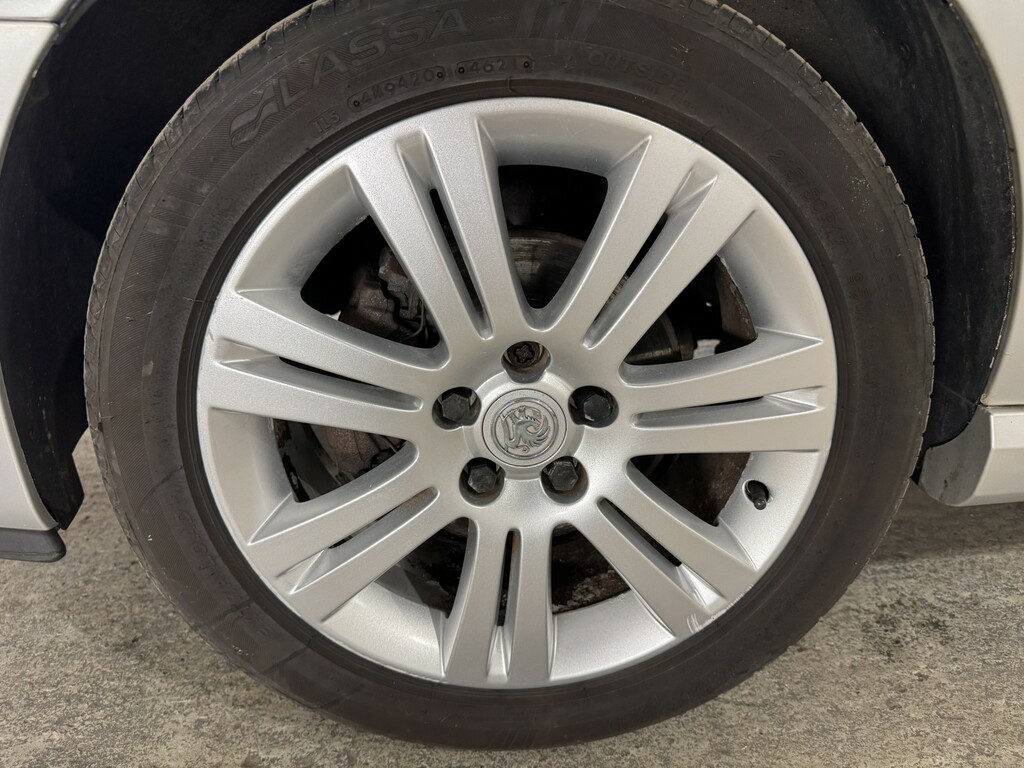 Vauxhall Vectra Hatchback Silver #13