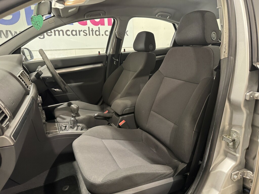 Vauxhall Vectra Hatchback Silver #39