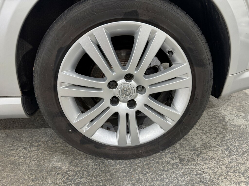 Vauxhall Vectra Hatchback Silver #14