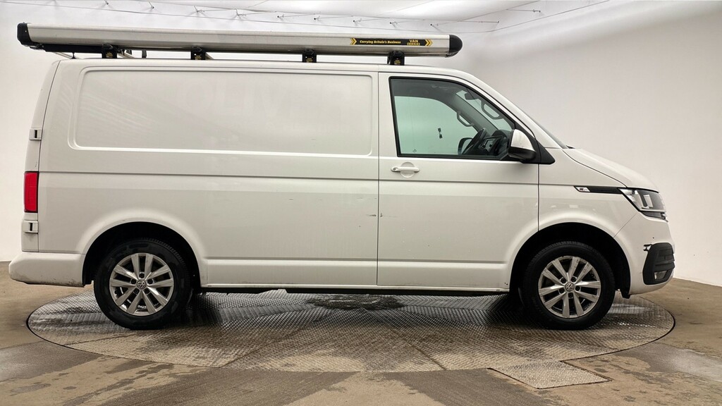 Volkswagen Transporter Panel Van 2.0 Tdi T28 Highline 202121 White #2