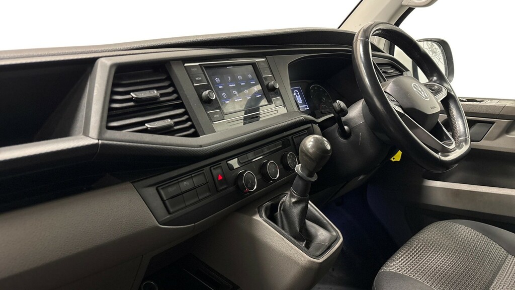 Volkswagen Transporter Panel Van 2.0 Tdi T28 Highline 202121 White #3