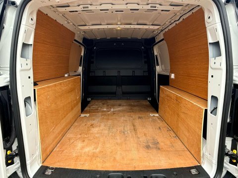 Volkswagen Caddy Maxi Commerce Plus Blue #10