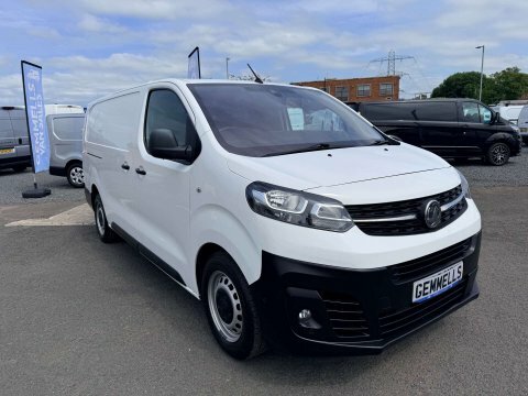 Vauxhall Vivaro 1.5 Vivaro F2900 White