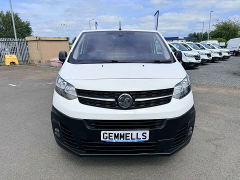 Vauxhall Vivaro 1.5 Vivaro F2900 DV22MBU White #2