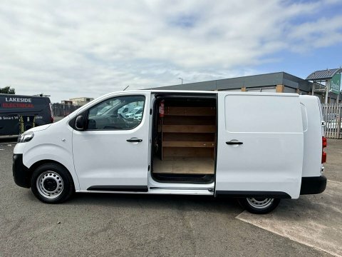 Vauxhall Vivaro 1.5 Vivaro F2900 DV22MBU White #4