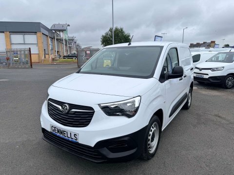 Vauxhall Combo 1.5 Combo 2300 DT23GFJ White #3
