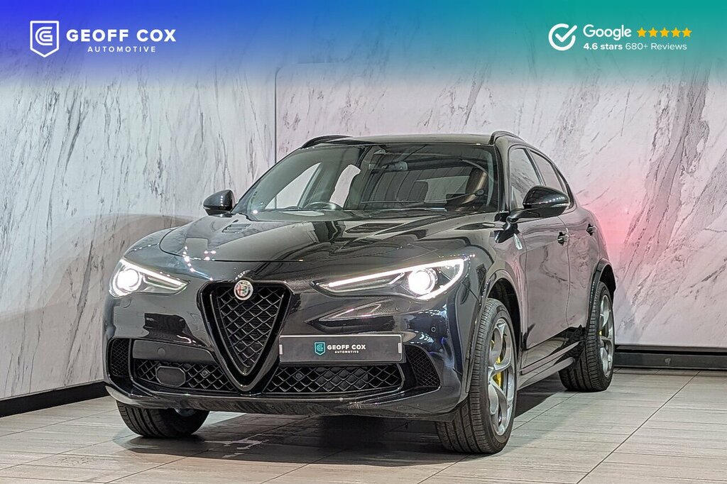 Alfa Romeo Stelvio V6 Bi-turbo Quadrifoglio Black