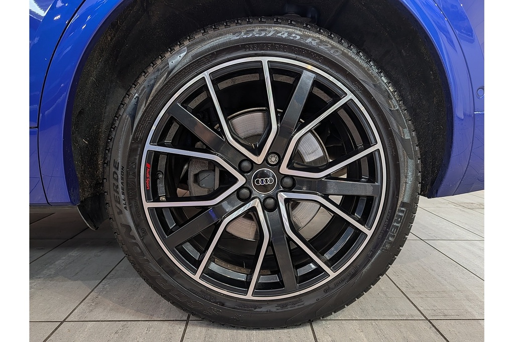 Audi Q5 Tfsie Black Edition PX73ZWV Blue #3