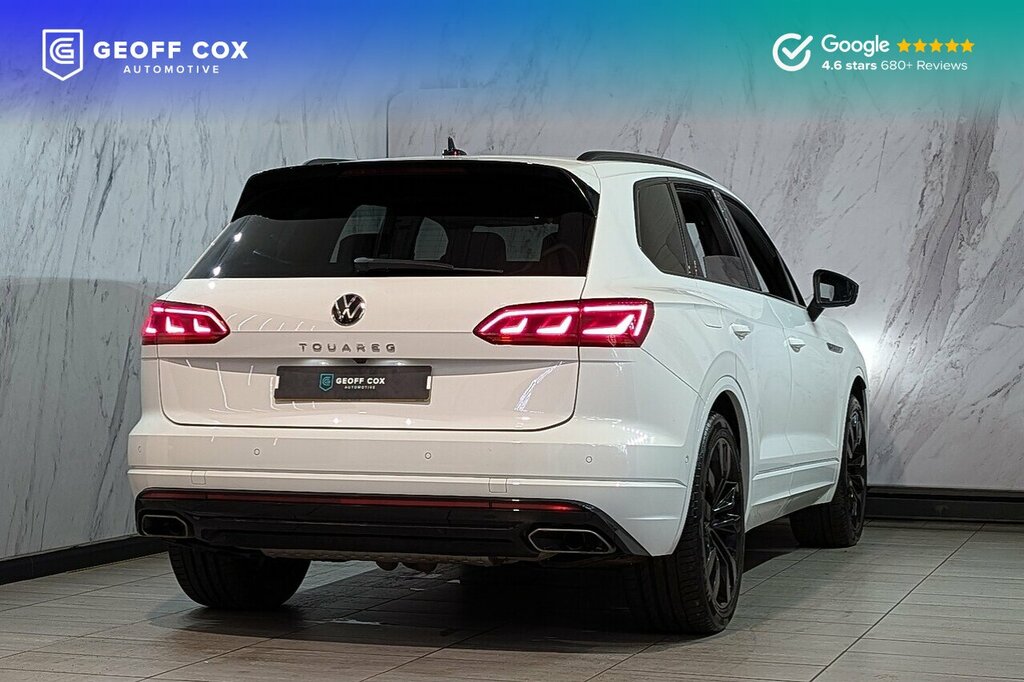 Volkswagen Touareg Tsi V6 Black Edition White #2