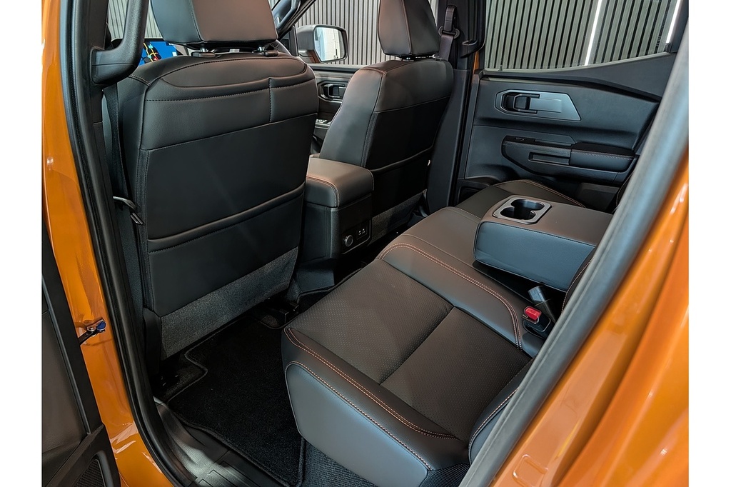 Mitsubishi L200 Pickup White #42