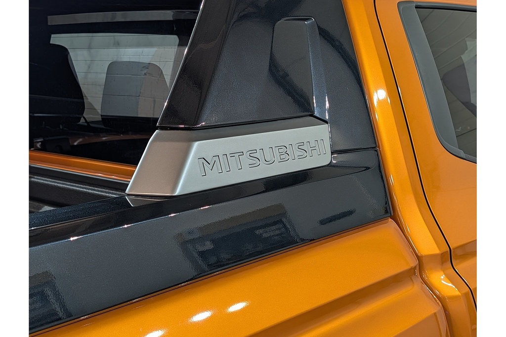 Mitsubishi L200 Barbarian Orange #3