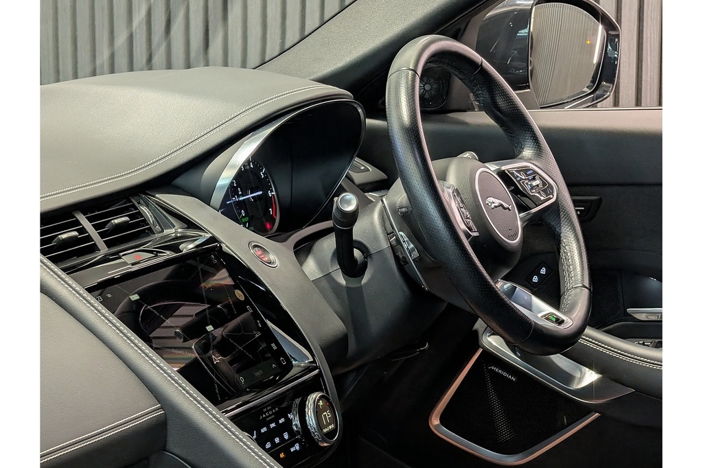 Jaguar E-Pace D180 Hse Grey #38