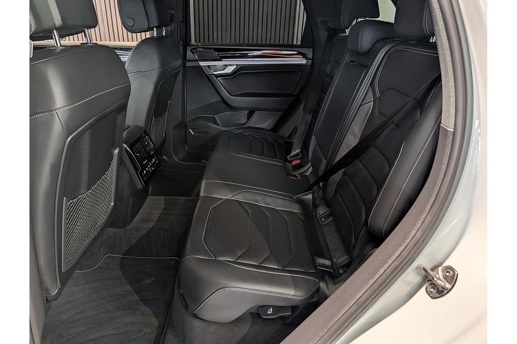 Volkswagen Touareg #60